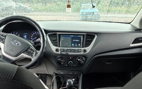 Hyundai Solaris II рестайлинг, 2019 год, 800 000 рублей, 8 фотография