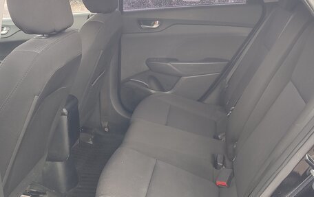 Hyundai Solaris II рестайлинг, 2019 год, 800 000 рублей, 7 фотография