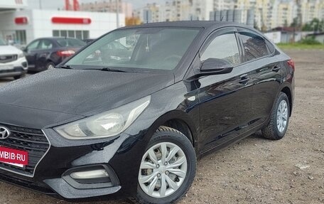 Hyundai Solaris II рестайлинг, 2019 год, 800 000 рублей, 5 фотография