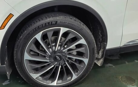 Lincoln Aviator II, 2019 год, 3 690 000 рублей, 2 фотография