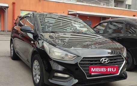 Hyundai Solaris II рестайлинг, 2019 год, 800 000 рублей, 13 фотография