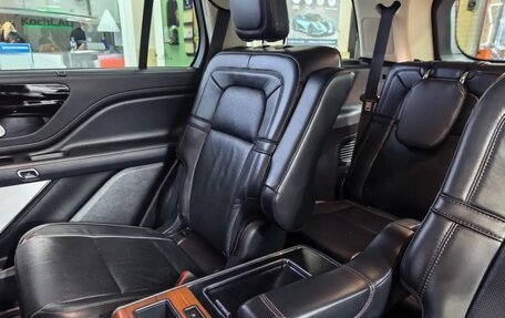 Lincoln Aviator II, 2019 год, 3 690 000 рублей, 9 фотография