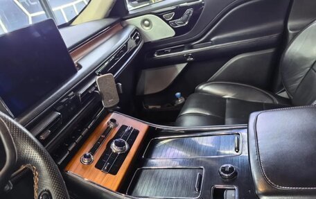 Lincoln Aviator II, 2019 год, 3 690 000 рублей, 8 фотография
