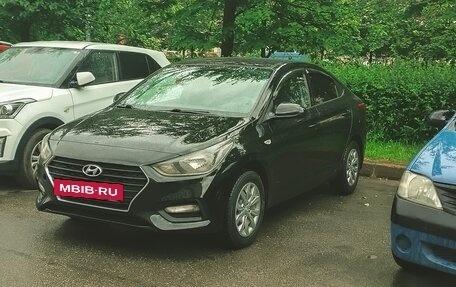 Hyundai Solaris II рестайлинг, 2019 год, 800 000 рублей, 14 фотография