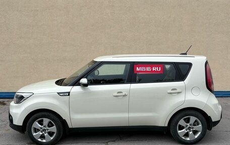 KIA Soul II рестайлинг, 2018 год, 1 390 000 рублей, 2 фотография