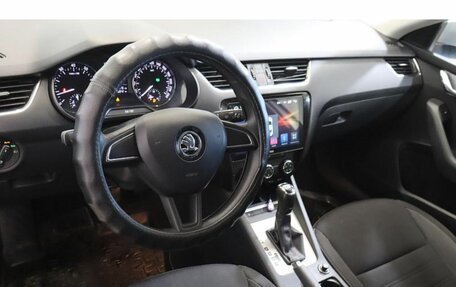Skoda Octavia, 2017 год, 1 415 000 рублей, 6 фотография