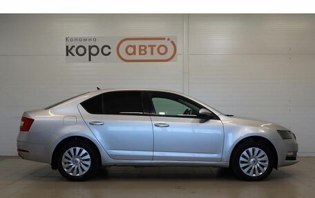 Skoda Octavia, 2017 год, 1 415 000 рублей, 4 фотография
