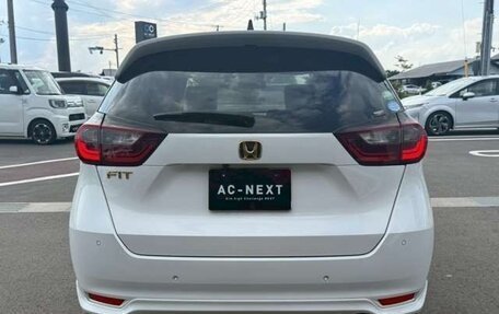 Honda Fit, 2022 год, 1 120 000 рублей, 6 фотография
