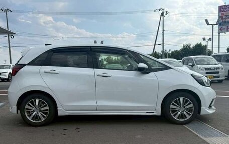Honda Fit, 2022 год, 1 120 000 рублей, 5 фотография