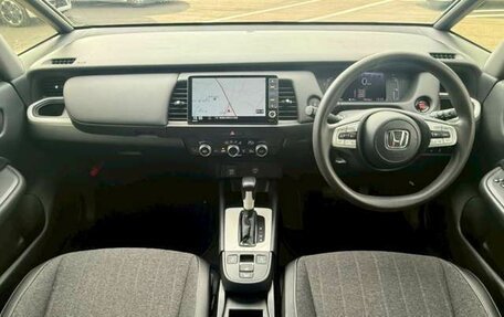 Honda Fit, 2022 год, 1 120 000 рублей, 7 фотография