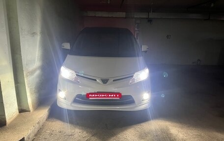Toyota Estima III рестайлинг -2, 2012 год, 1 650 000 рублей, 24 фотография
