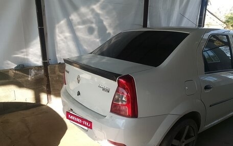 Renault Logan I, 2015 год, 300 000 рублей, 3 фотография