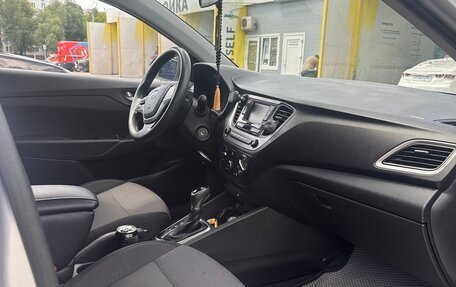 Hyundai Solaris II рестайлинг, 2017 год, 1 100 000 рублей, 7 фотография