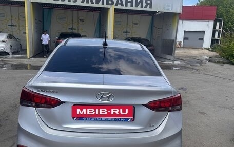 Hyundai Solaris II рестайлинг, 2017 год, 1 100 000 рублей, 2 фотография