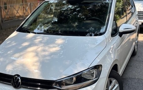 Volkswagen Touran III, 2022 год, 2 520 000 рублей, 1 фотография