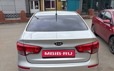KIA Rio III рестайлинг, 2016 год, 950 000 рублей, 3 фотография