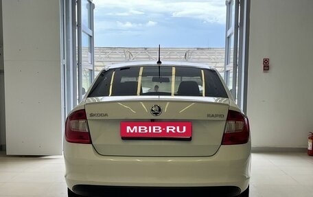 Skoda Rapid I, 2015 год, 736 000 рублей, 5 фотография