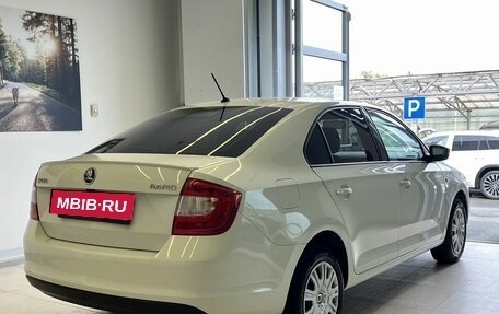Skoda Rapid I, 2015 год, 736 000 рублей, 4 фотография