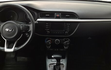 KIA Rio IV, 2018 год, 1 399 000 рублей, 13 фотография