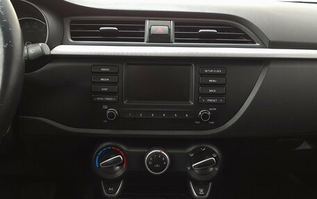 KIA Rio IV, 2018 год, 1 399 000 рублей, 15 фотография