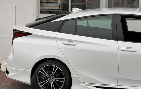 Toyota Prius IV XW50, 2022 год, 2 050 000 рублей, 8 фотография