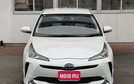 Toyota Prius IV XW50, 2022 год, 2 050 000 рублей, 2 фотография