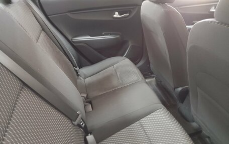 KIA Rio IV, 2018 год, 1 399 000 рублей, 18 фотография