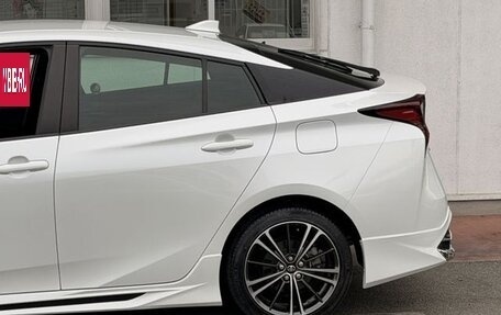 Toyota Prius IV XW50, 2022 год, 2 050 000 рублей, 6 фотография