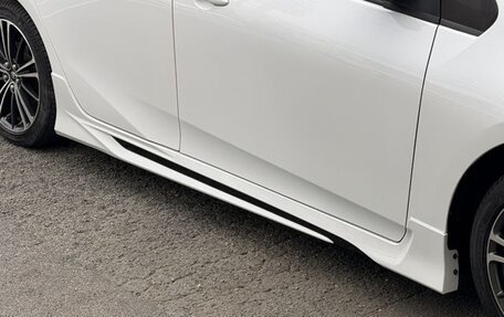 Toyota Prius IV XW50, 2022 год, 2 050 000 рублей, 14 фотография