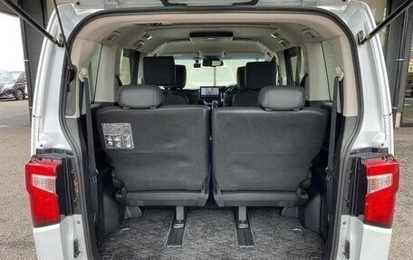 Mitsubishi Delica D:5 I, 2024 год, 3 000 000 рублей, 10 фотография