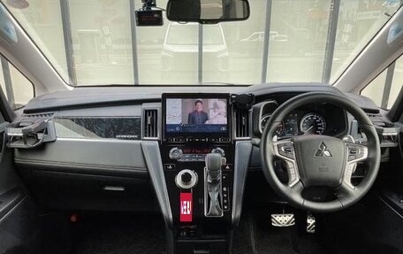 Mitsubishi Delica D:5 I, 2024 год, 3 000 000 рублей, 6 фотография