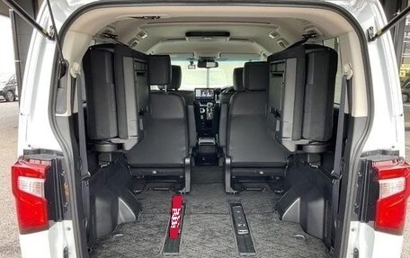Mitsubishi Delica D:5 I, 2024 год, 3 000 000 рублей, 11 фотография