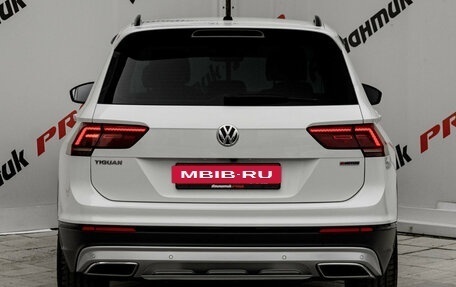 Volkswagen Tiguan II, 2020 год, 3 090 000 рублей, 6 фотография
