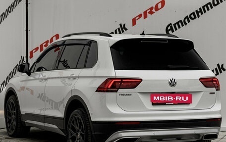 Volkswagen Tiguan II, 2020 год, 3 090 000 рублей, 5 фотография