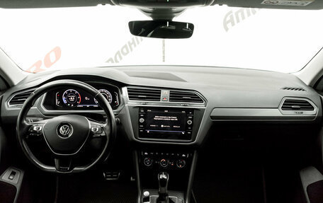 Volkswagen Tiguan II, 2020 год, 3 090 000 рублей, 12 фотография