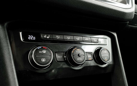 Volkswagen Tiguan II, 2020 год, 3 090 000 рублей, 21 фотография