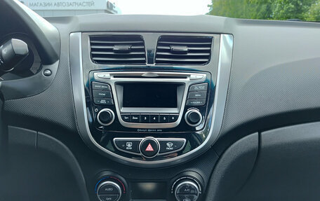 Hyundai Solaris II рестайлинг, 2016 год, 1 200 000 рублей, 18 фотография