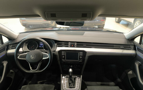 Volkswagen Passat B8 рестайлинг, 2021 год, 2 290 000 рублей, 18 фотография