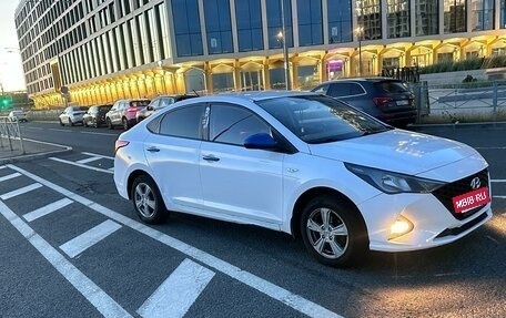 Hyundai Solaris II рестайлинг, 2020 год, 1 100 000 рублей, 3 фотография