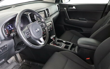 KIA Sportage IV рестайлинг, 2018 год, 1 649 000 рублей, 8 фотография