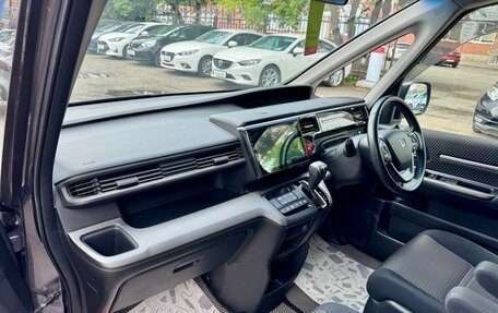 Honda Stepwgn IV, 2015 год, 1 709 000 рублей, 13 фотография