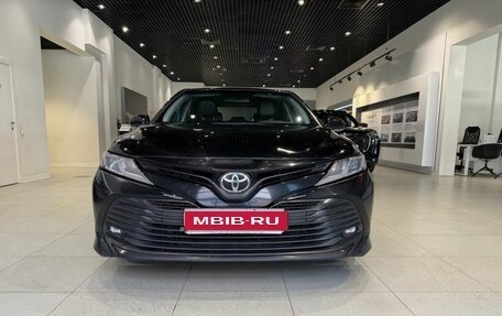Toyota Camry, 2020 год, 2 279 000 рублей, 2 фотография
