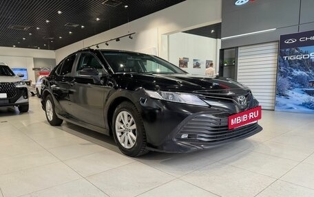 Toyota Camry, 2020 год, 2 279 000 рублей, 3 фотография