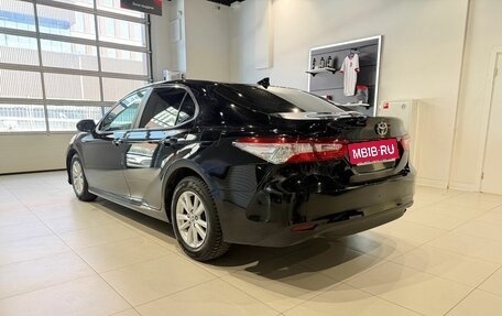 Toyota Camry, 2020 год, 2 279 000 рублей, 6 фотография