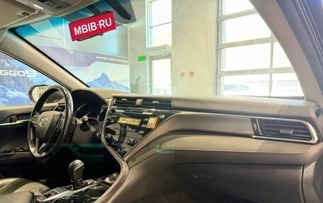 Toyota Camry, 2020 год, 2 279 000 рублей, 9 фотография