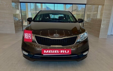 KIA Rio III рестайлинг, 2016 год, 939 990 рублей, 2 фотография
