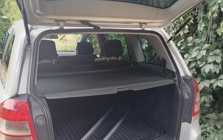 Opel Zafira B, 2011 год, 800 000 рублей, 12 фотография