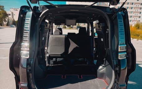 Toyota Voxy III, 2019 год, 3 050 000 рублей, 20 фотография
