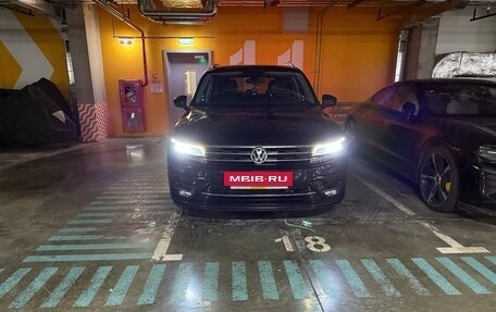 Volkswagen Tiguan II, 2019 год, 4 300 000 рублей, 30 фотография