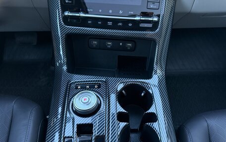 KIA Carnival, 2023 год, 4 250 000 рублей, 21 фотография
